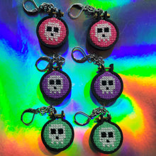 Load image into Gallery viewer, Skull Earrings
